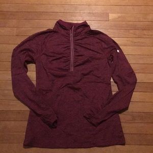 Long sleeve activewear top
